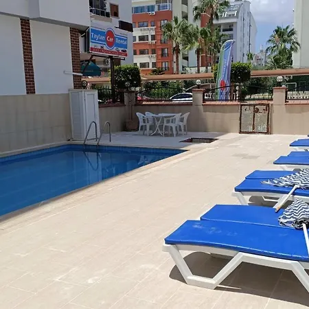 Oba Palace 100 M To The Beach Alanya